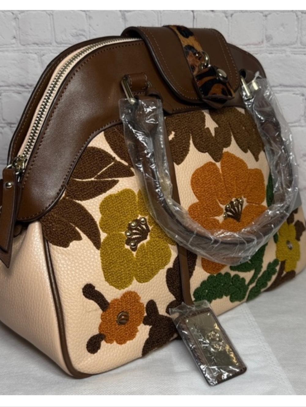 Sharif 1827 Embroidered Floral Leather Trim Decorative Calf Hair Lock w/Dustbag - Picture 5 of 16